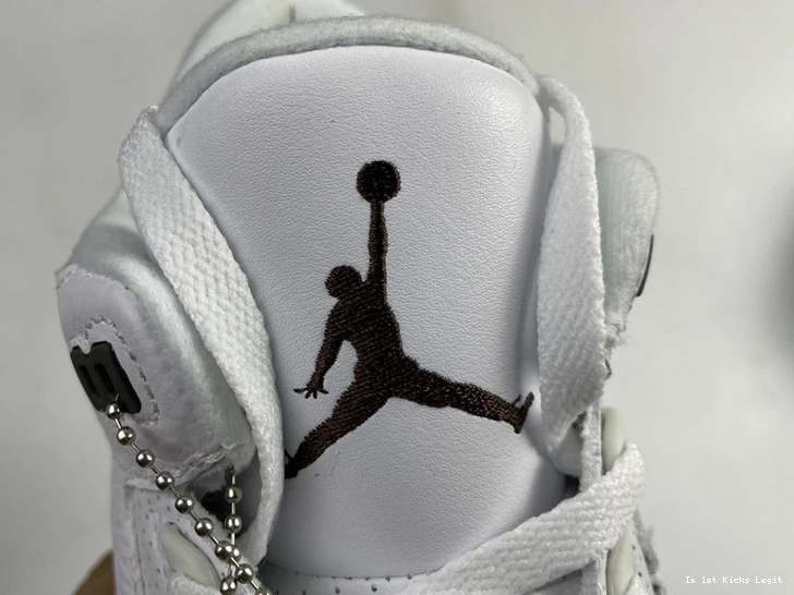 Mocha - 3 Retro 136064-122 (2018) Jordan 0113